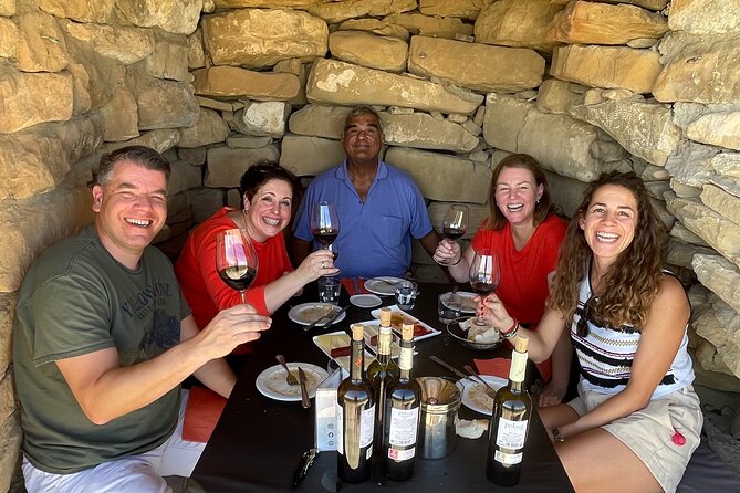 La Rioja Boutique Wine Tour & Charming Lunch (From Bilbao) - San Vicente de la Sonsierra and newer Rioja wines