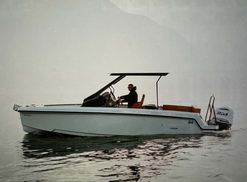 Lake Como Boat tour share- prosecco and winter cover - Key points to know before you book
