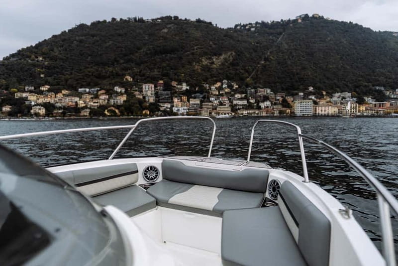 Lake Como: One-Hour Shared Boat Tour with Wine - A quick cruise that shows you Lake Como’s best angles