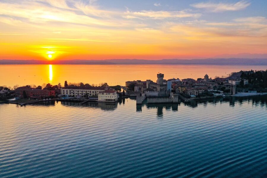 Lake Garda: Historic Castle Cruise with Wine Tasting - Starting beside Sirmione Castle