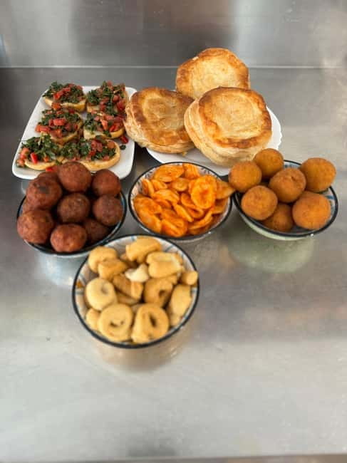 Lecce: Guided Street Food Walking Tour with Food and Wine - Piazza Sant’Oronzo brings history and snacks together