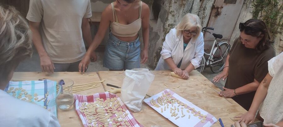 Lecce: Pasta Making Class in 1400s-Era Courtyard with Wine - Timing, comfort, and practical concerns