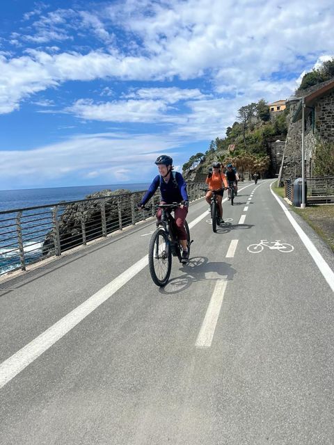 Levanto: Guided E-Bike Tour in Framura with Wine & Focaccia - Climbing toward Framura and the old marble quarries