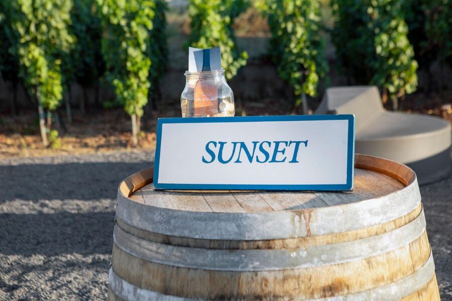 LIPARI WINERY - SUNSET WINE TASTING - Tenuta di Castellaro at sunset