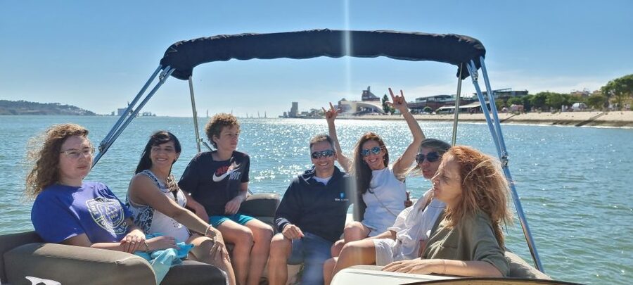 Lisbon: Boat Tour with Champagne - MAAT, the power station, and modern Belém