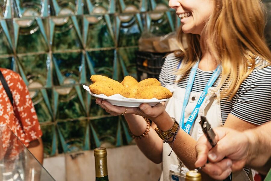 Lisbon: Food and Wine Small Group Walking Tour - How much walking is involved?