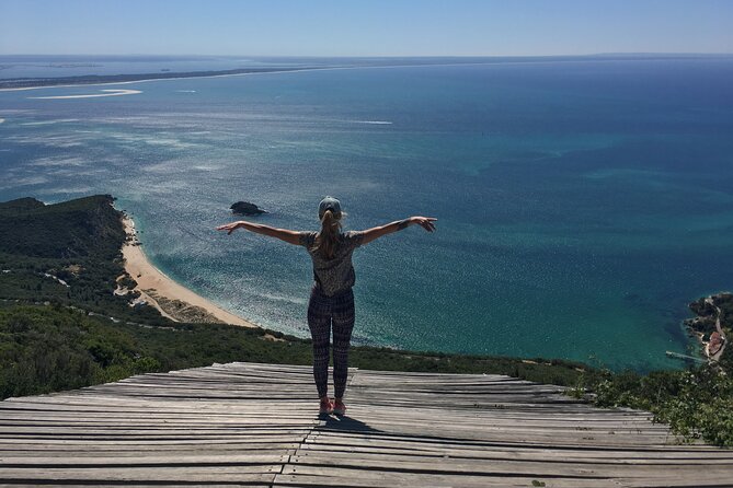 Lisbon Getaway: Private Arrábida Wine & Food Tour - Sesimbra Castle and a final walk by the sea