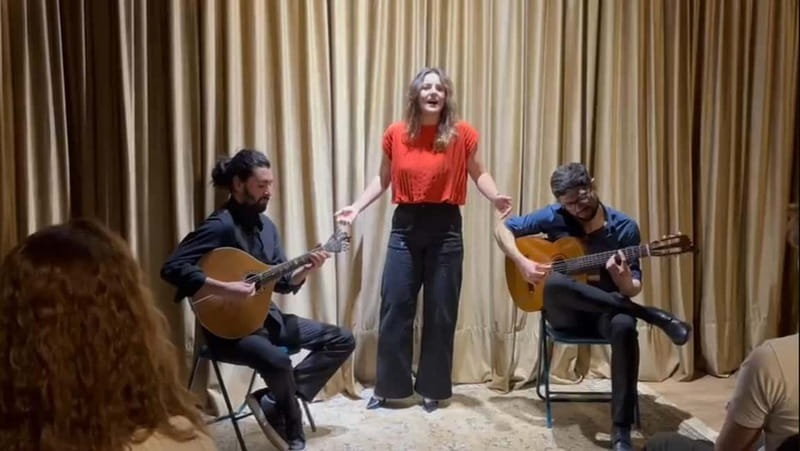 Lisbon: Live Fado Show in Historic Alfama with Port Wine - Practical advice for making the evening better