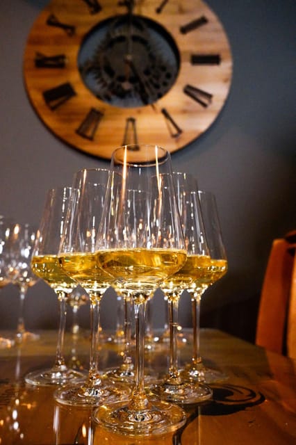 Lisbon: Premium Wine and Tapas Tasting Session - What makes the Portuguese food pairing worthwhile