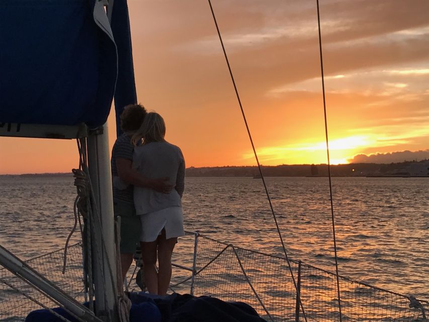 Lisbon: Private Sunset Sailing Tour with Champagne - Why the Tagus is Lisbon’s best sunset viewpoint