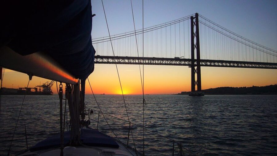 Lisbon: Private Sunset Sailing Tour with Champagne - Finishing near the Museum of Electricity