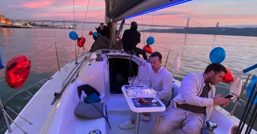 Lisbon: Sailboat Tour w/ Local Guide and Open Bar Green Wine - Key things to know before you book