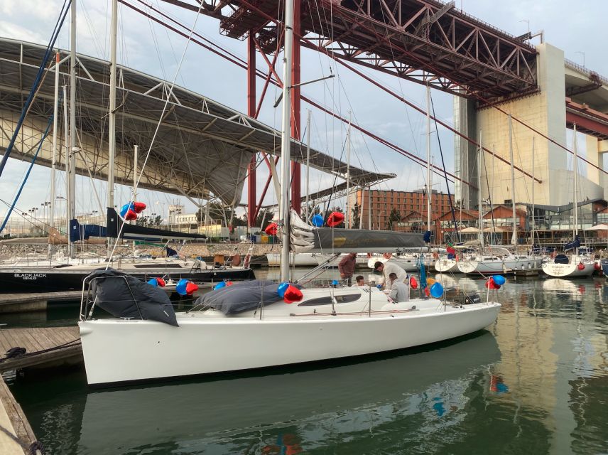 Lisbon: Sailboat Tour w/ Local Guide and Open Bar Green Wine - Alfama from the Tagus