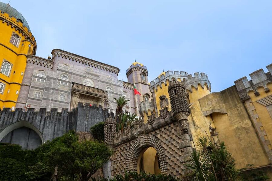 Lisbon: Sintra, Pena Palace & Wine Tasting Small-Group Tour - Cascais for a final seaside hour