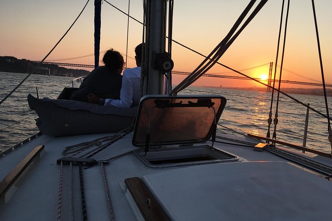 Lisbon Sunset Sailing Tour with White or Rosé Wine and Snacks - MAAT, the royal palace, and the museum quarter