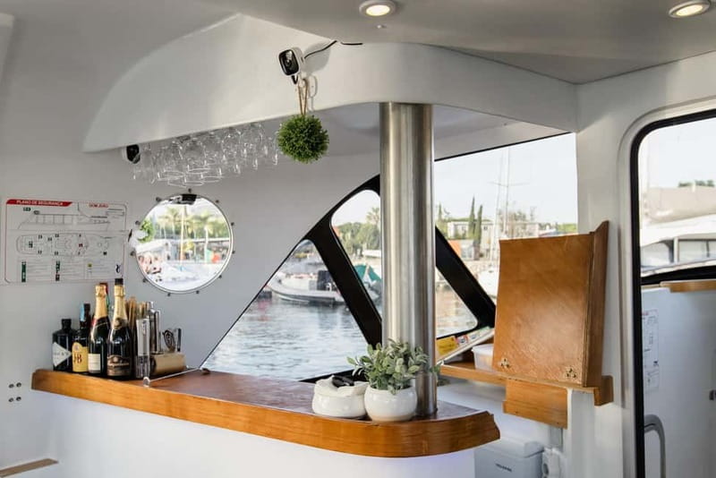 Lisbon: Vinho Verde Wine Premium Boat Experience - Practical concerns before you reserve