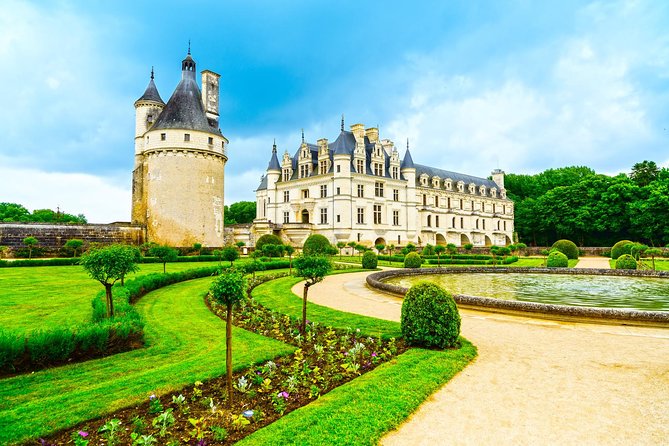 Loire Valley Wine and Castles Small-Group Day Trip from Paris - Three famous Loire castles without changing hotels