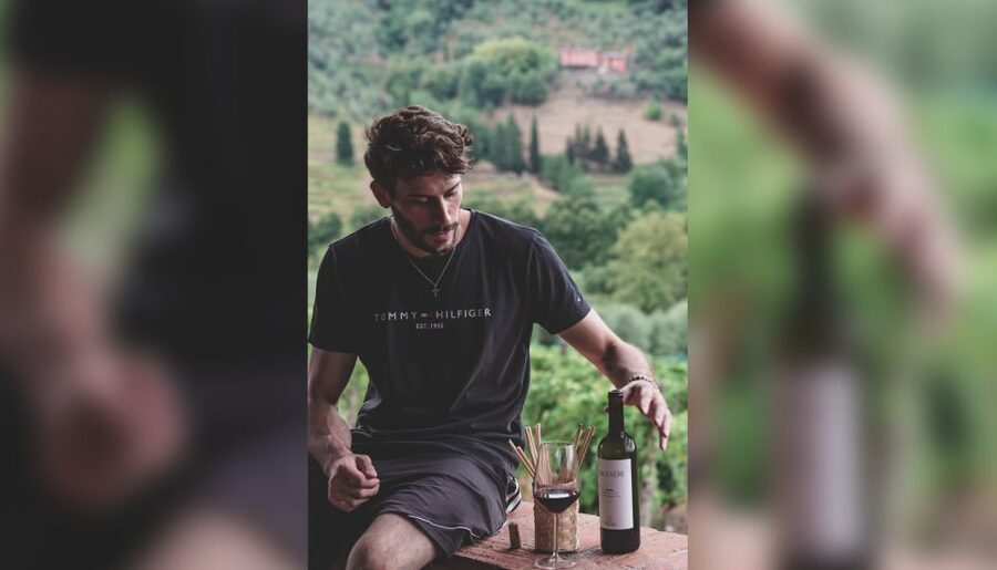 Lucca: Guided Winery Tour with Wine Tasting - Inside the cellar: a 20-minute look at production