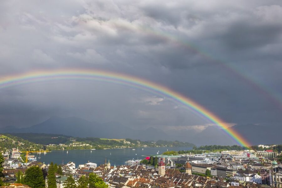 Lucerne: Walking and Boat Tour with Cheese & Wine Tasting - Spreuer Bridge and the quieter side of the old town
