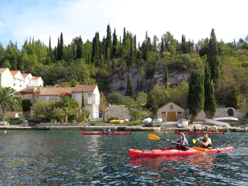 Lumbarda: Half-Day Kayaking and History with Wine delight - Vrnik’s quarries and the old stone trade