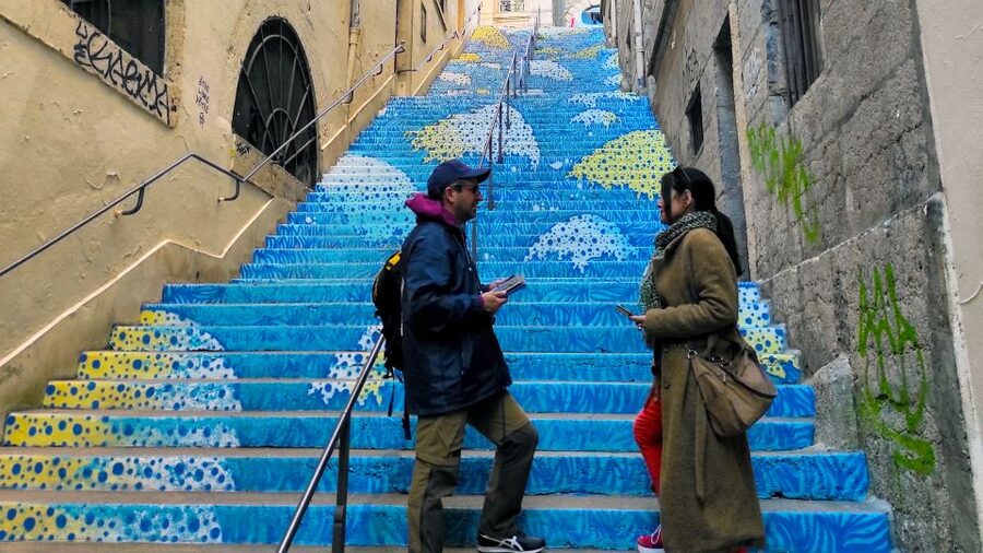 Lyon: Music History Tour with Wine Tasting - Climbing Croix-Rousse through music and history
