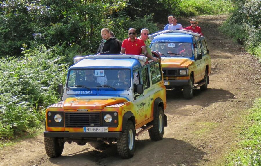 Madeira: Wine & Tapas, Cabo Girão Skywalk 4x4 Jeep Adventure - Quinta do Barbusano is more than a quick glass of wine