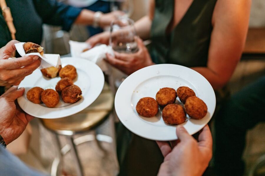 Madrid: Food & Wine Tour with 10 Tapas & 4 Drinks Included - The social side works best in a small or friendly group