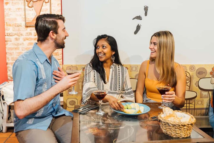 Madrid Guided Food Tour with Tapas and Spanish Wine - El Madrid de los Austrias and the final walk