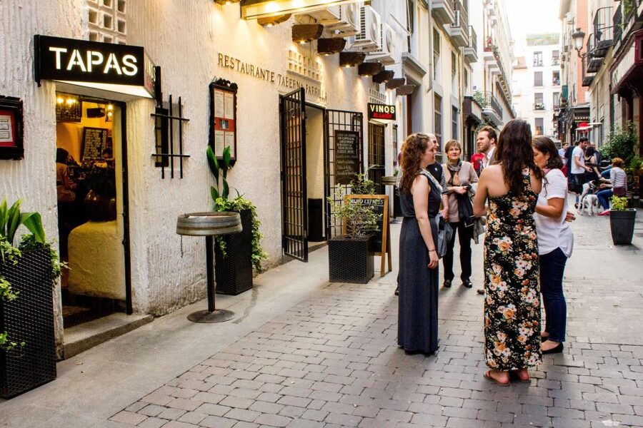 Madrid: Tapas & Wine Tasting Tour with Local Guide - What the food is really like