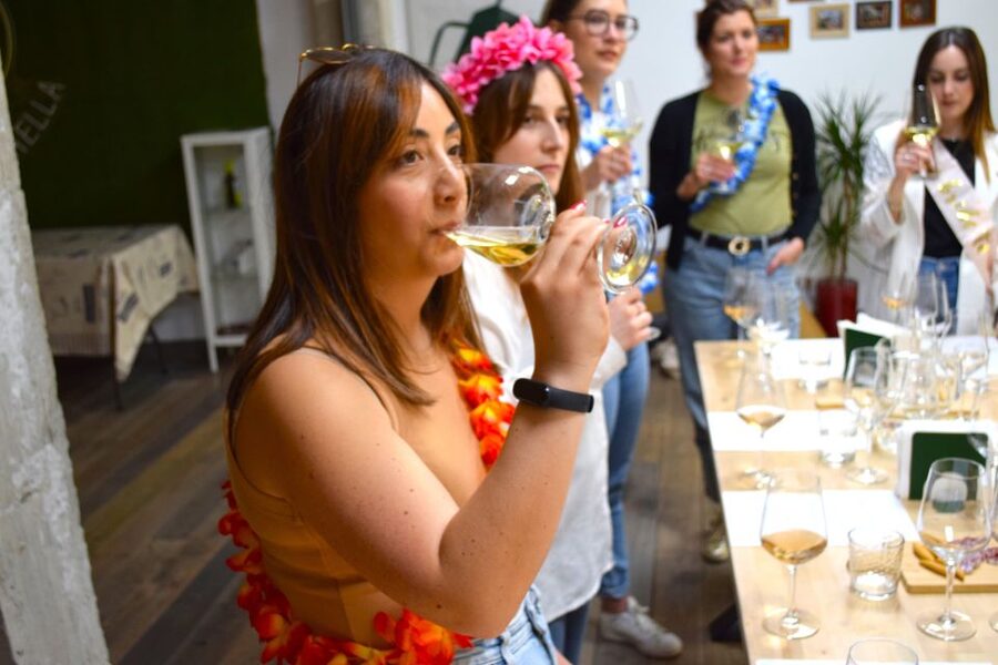 Madrid: Wine Tasting Experience with 4 Spanish Wines - The sommelier makes the difference