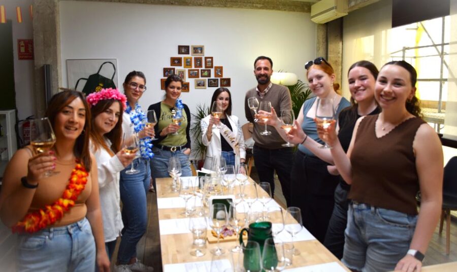 Madrid: Wine Tasting Experience with 4 Spanish Wines - Practical timing and booking advice
