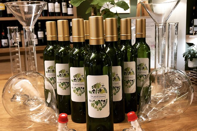 Make your own cuvée of Bordeaux wine - Using tubes and pipettes to make your cuvée