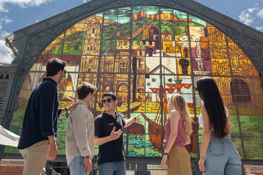 Málaga: Tapas, Wine & Rooftops Private Tour - Who should book this Málaga food tour?