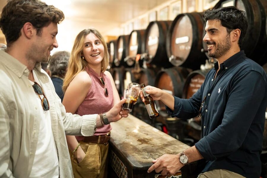 Málaga: Tapas, Wine & Rooftops Private Tour - Guide quality is a major part of the value