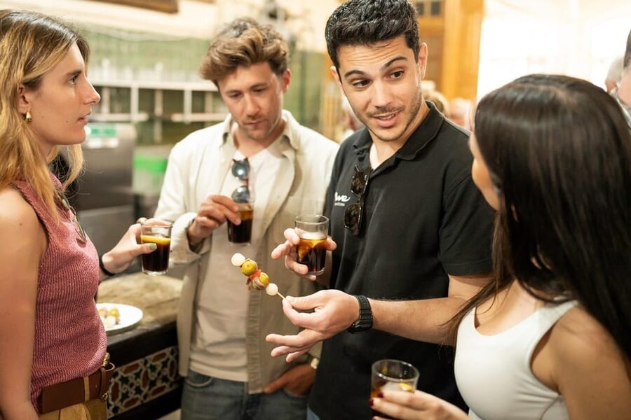Málaga: Tapas, Wine & Rooftops Private Tour - Food restrictions and practical limits