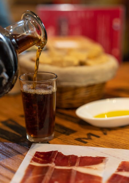 Málaga: Wine & Tapas Tour - Starting on Calle Marqués de Larios