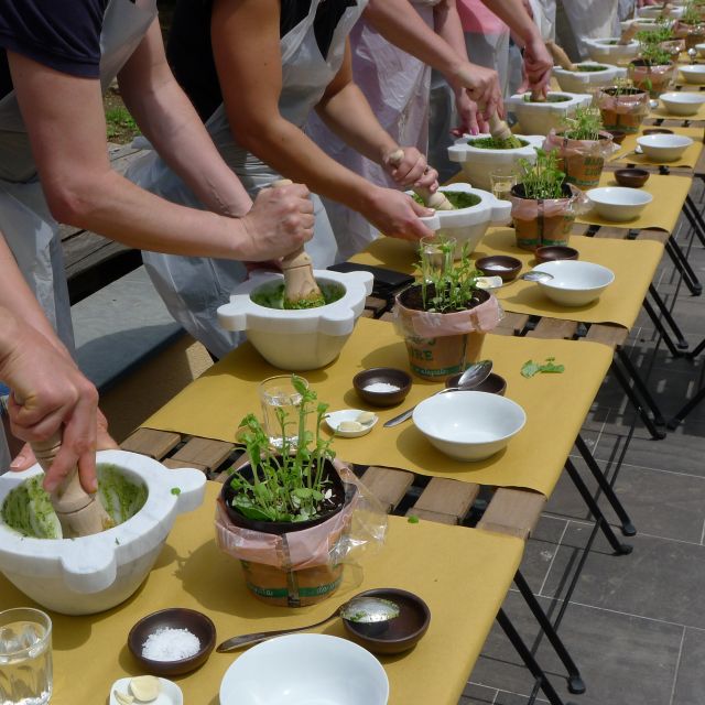 Manarola: Pesto Making Class with Tasting and Wine - Finding Pie de Campu in Manarola