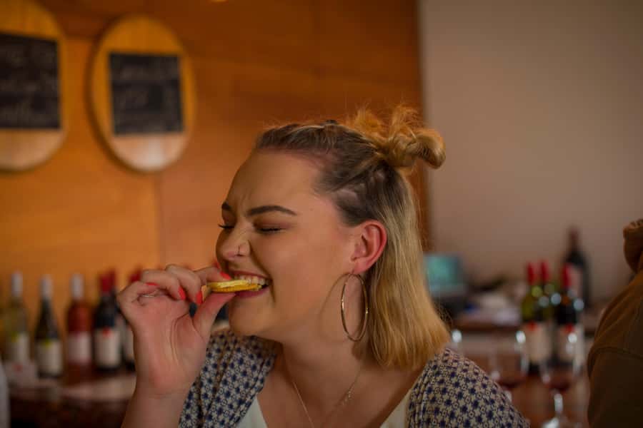 Margaret River: Winery Tour with Lunch and Brewery Visit - Guides shape the mood