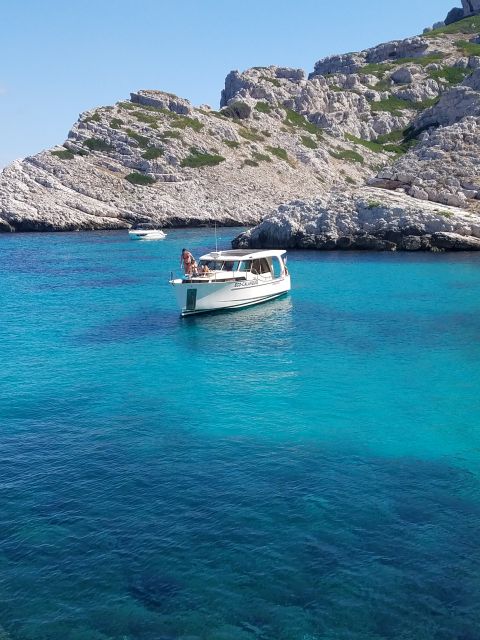 Marseille: Calanques Eco Boat Cruise with Lunch and Wine - Château d’If and the first view of the coast