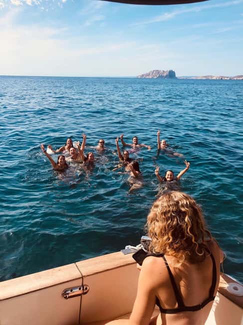 Marseille: Calanques Eco Boat Cruise with Lunch and Wine - Entering the Calanques National Park
