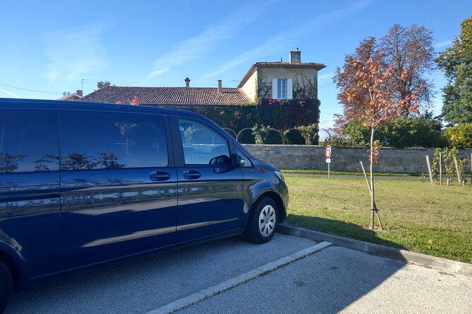 Medoc Region Wine Day Trip with Vineyard Visits & Tastings from Bordeaux - Leaving Bordeaux in an air-conditioned minivan