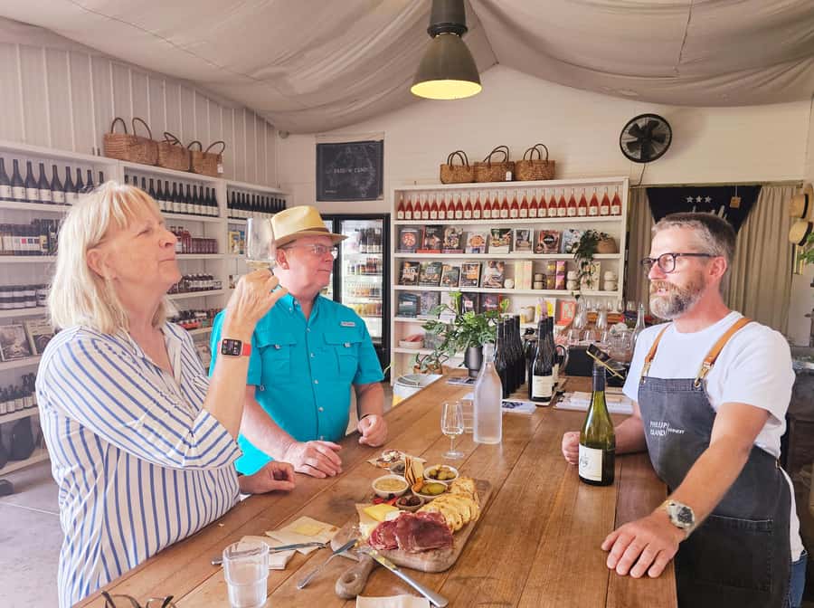 Melbourne: Boutique Phillip Island Wine, Dine & Penguin Tour - San Remo gives you a first taste of the coast