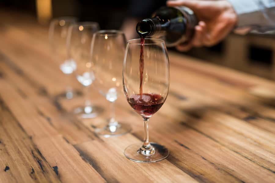 Melbourne: Yarra Valley Wine Bubbles & Kangaroos Tour - The sunset kangaroo encounter