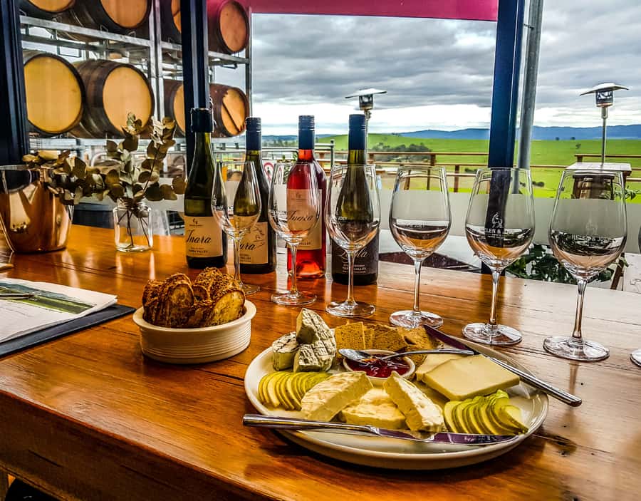 Melbourne: Yarra Valley Wine, Choc, Farm Fresh, Gin Tour - The day at a glance