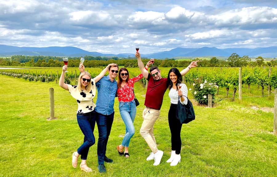 Melbourne: Yarra Valley Wine, Choc, Farm Fresh, Gin Tour - Meeting at the Arts Centre before 9am