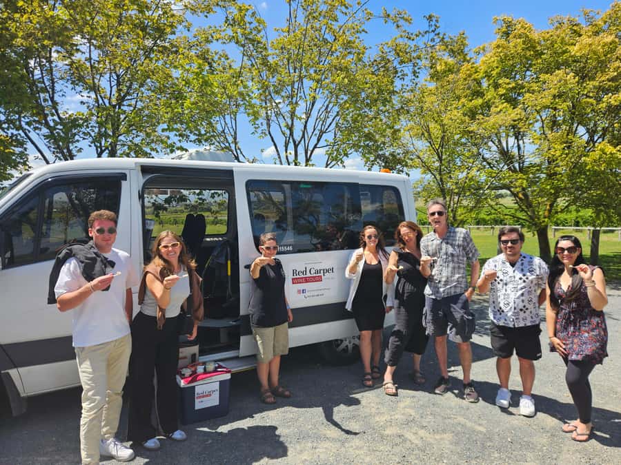 Melbourne: Yarra Valley Wine, Gin, Whisky and Chocolate Tour - Yarrawood or an early drink at another winery