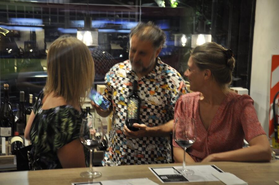 Mendoza: Premium Wine Tasting - A good choice when you cannot reach the vineyards