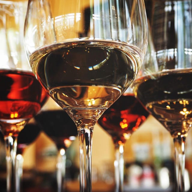 Messina: Sicily excites through wine! - The first glass: a white wine that recalls the sea