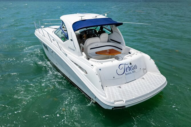 Miami: 2 Hour Private Yacht Cruise - Star Island and famous homes