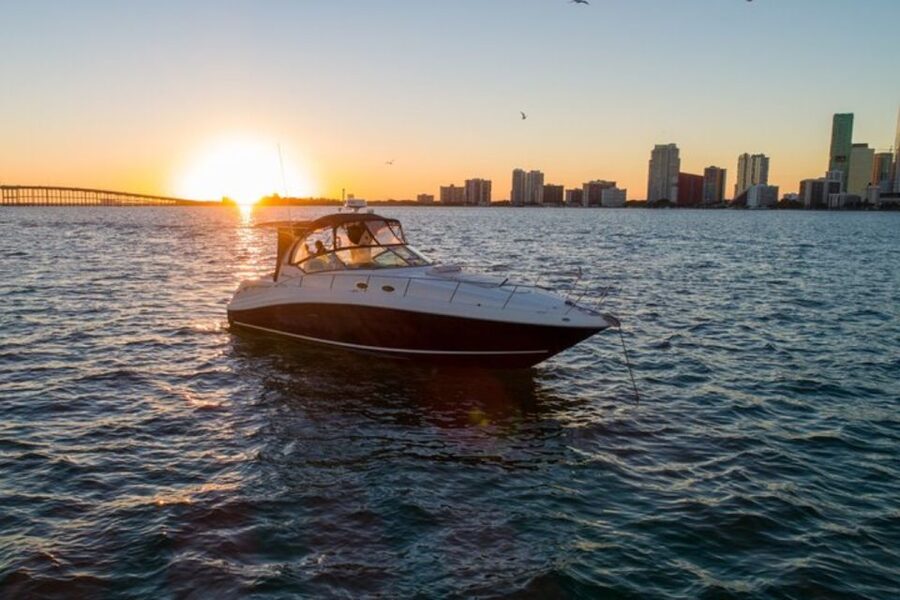 Miami: Private Yacht Cruise with Champagne - Practical ways to get more from the two hours
